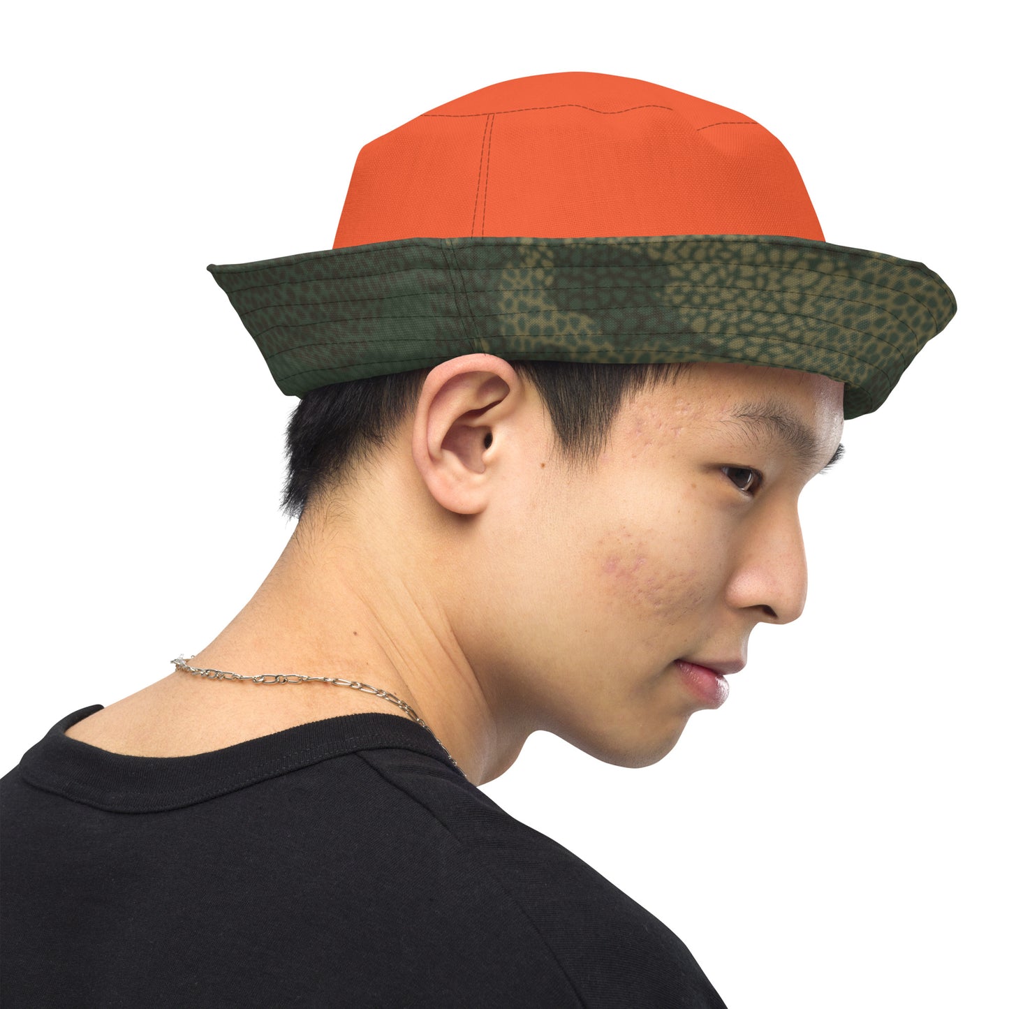 Reversible bucket hat